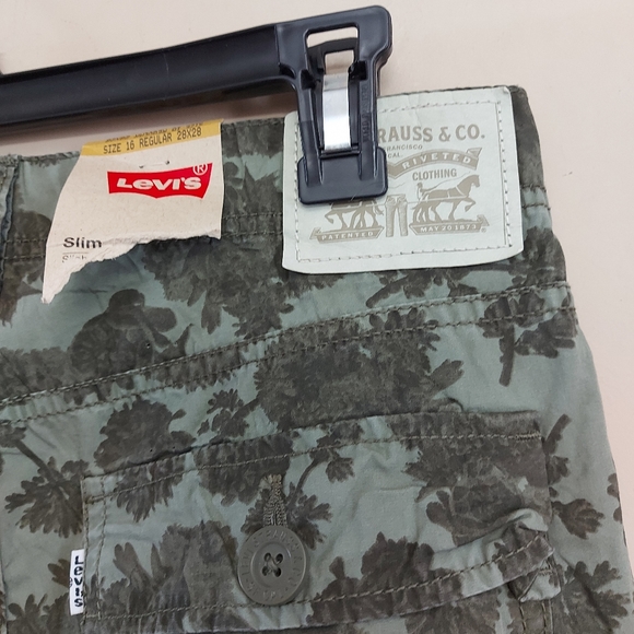 Levi's 511 slim floral cargo pants - Picture 10 of 13